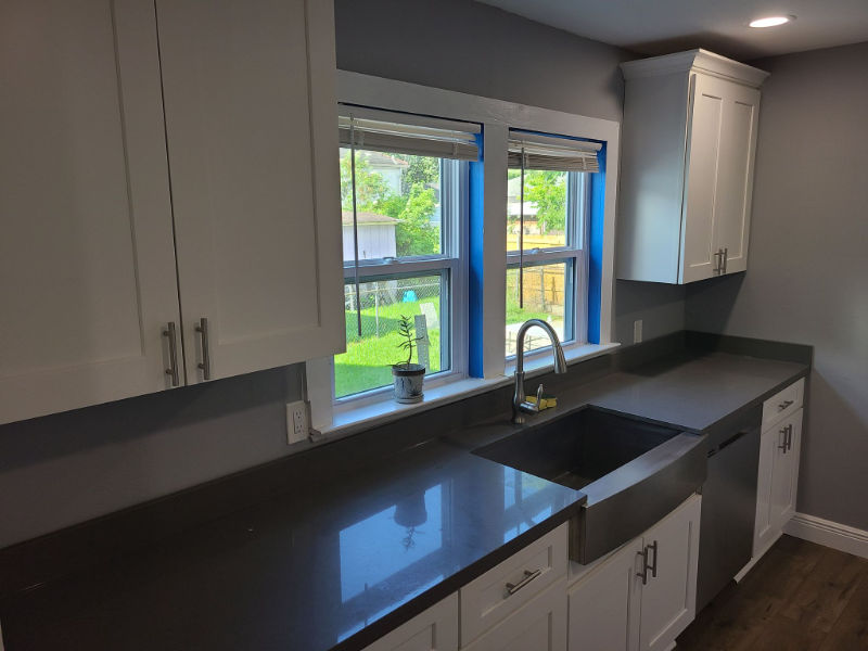 550 Brown Street - Photo 3 of 17