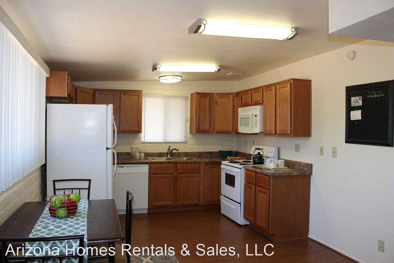 8240 E 18th St - Photo 3 of 7