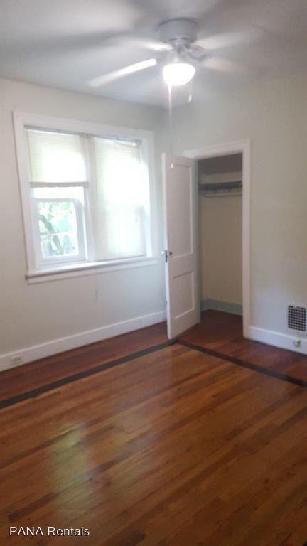 919 Franklin St - Photo 3 of 12