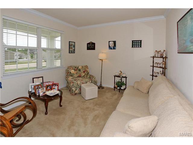 1074 Durham Garden Dr - Photo 3 of 21