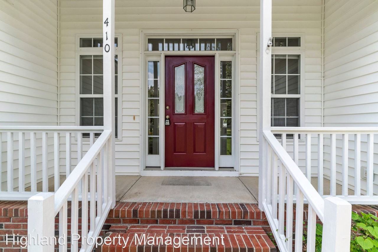 410 Olivia Way - Photo 3 of 45
