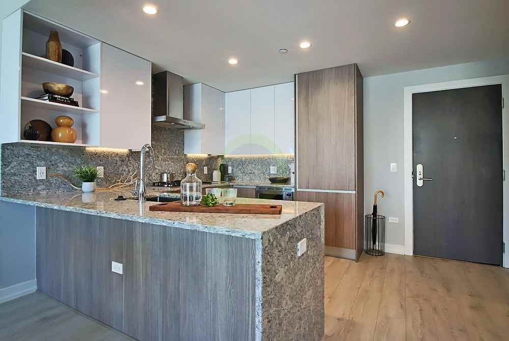 1140 N Wells St #1-1 - Photo 2 of 28