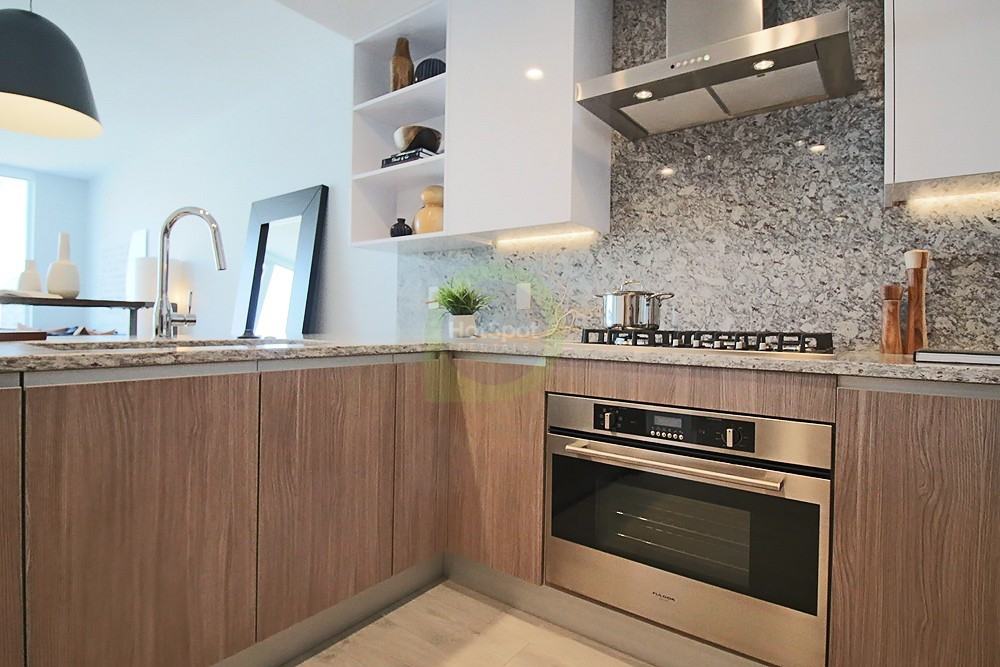 1140 N Wells St #1-1 - Photo 4 of 28