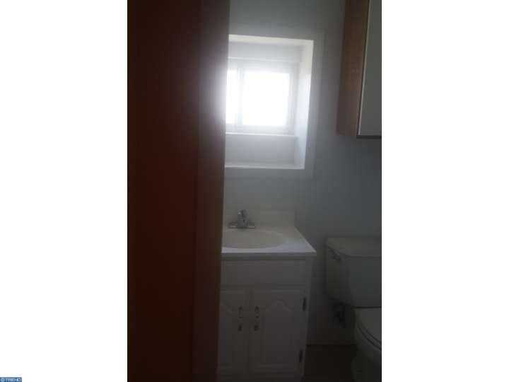 257 Lexington Ave - Photo 3 of 5