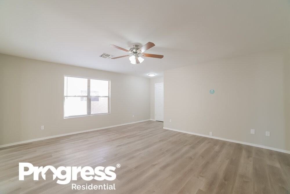 13486 W Young St - Photo 3 of 16