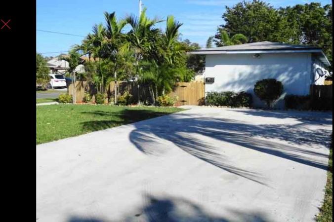 720 Northeast 11th Avenue #2 - Photo 2 of 5