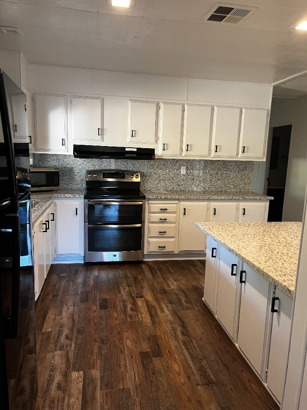 5174 Maple Rd - Photo 2 of 16