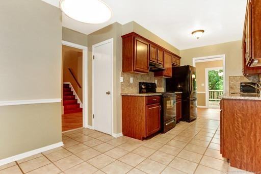 4996 Tall Oaks Dr - Photo 2 of 29