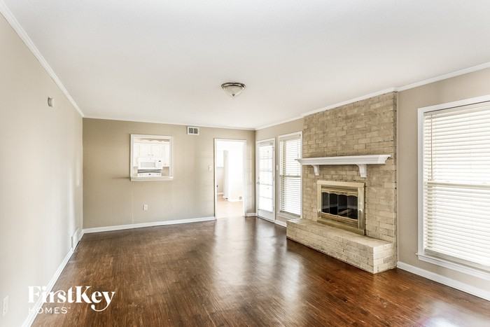 5839 Ridgevale Ave - Photo 2 of 15