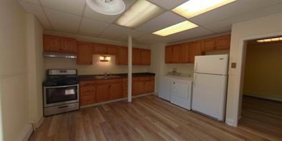 320 Lincoln  Street - Photo 3 of 11