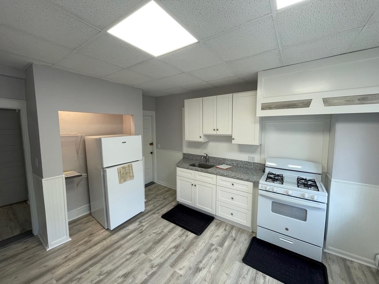 50 School St #2B - Photo 2 of 5