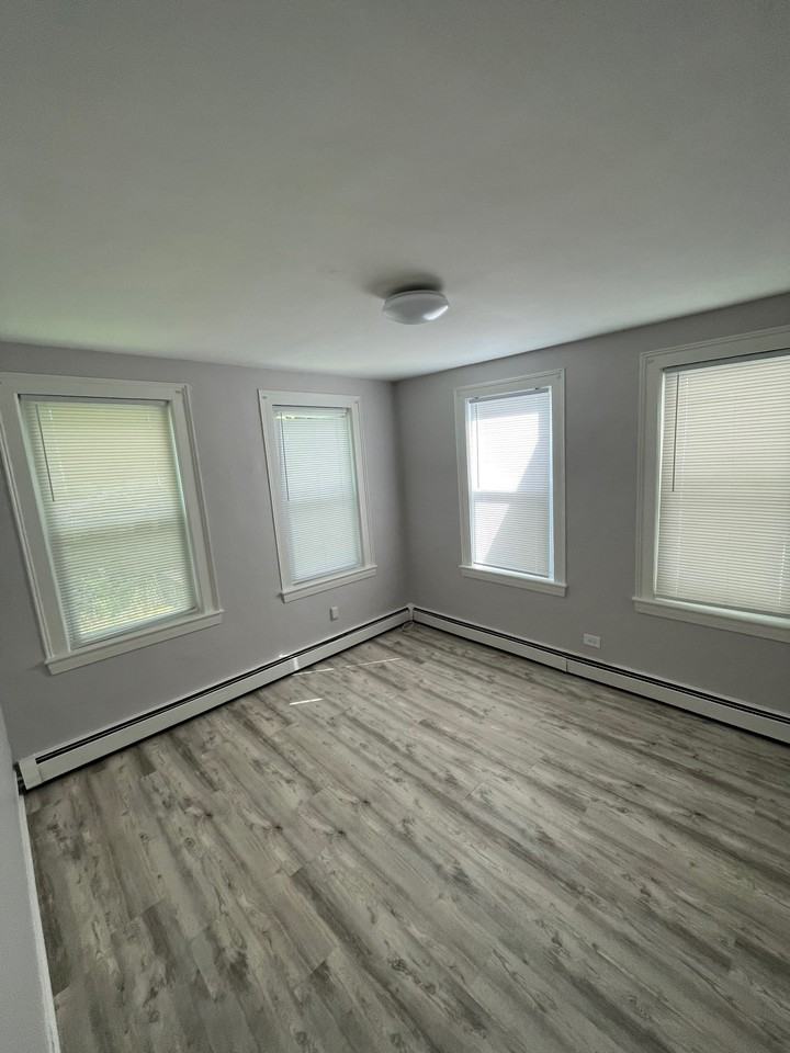 50 School St #2B - Photo 3 of 5