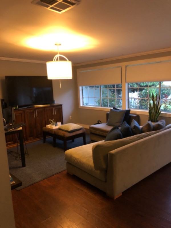 23330 Victory Blvd - Photo 4 of 26