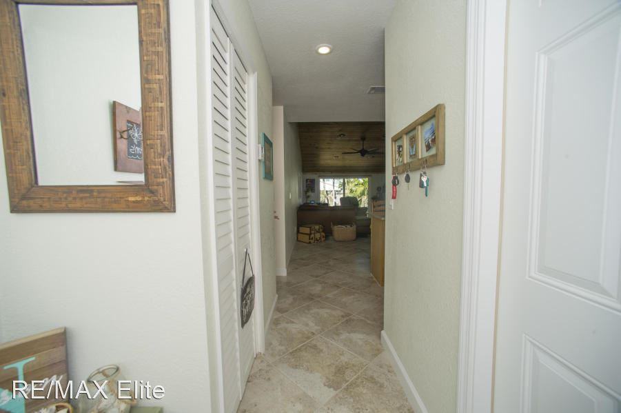 1022 Mary Joye Ave - Photo 2 of 17