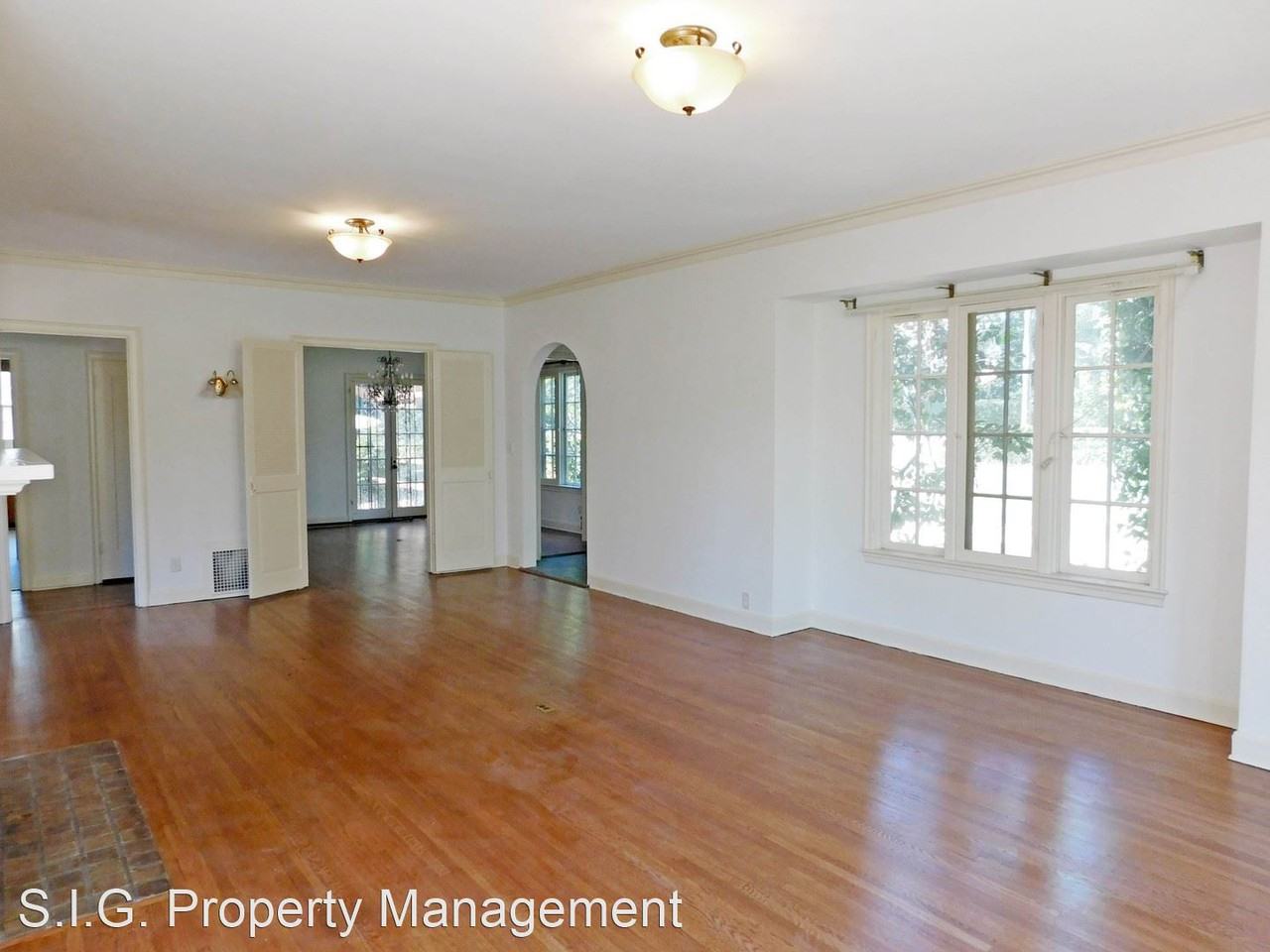 1186 New York Dr - Photo 2 of 27