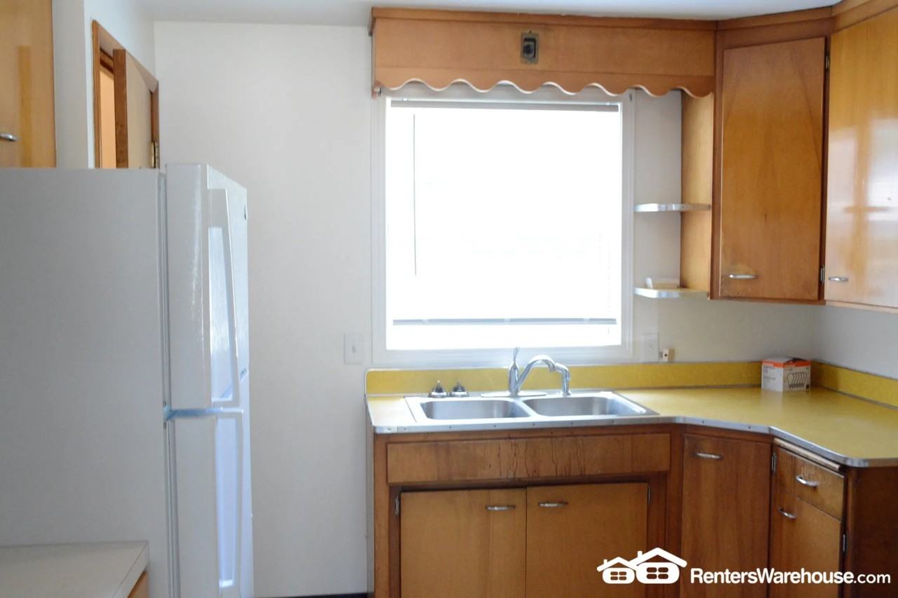 7851 County Road 6 - Photo 2 of 14