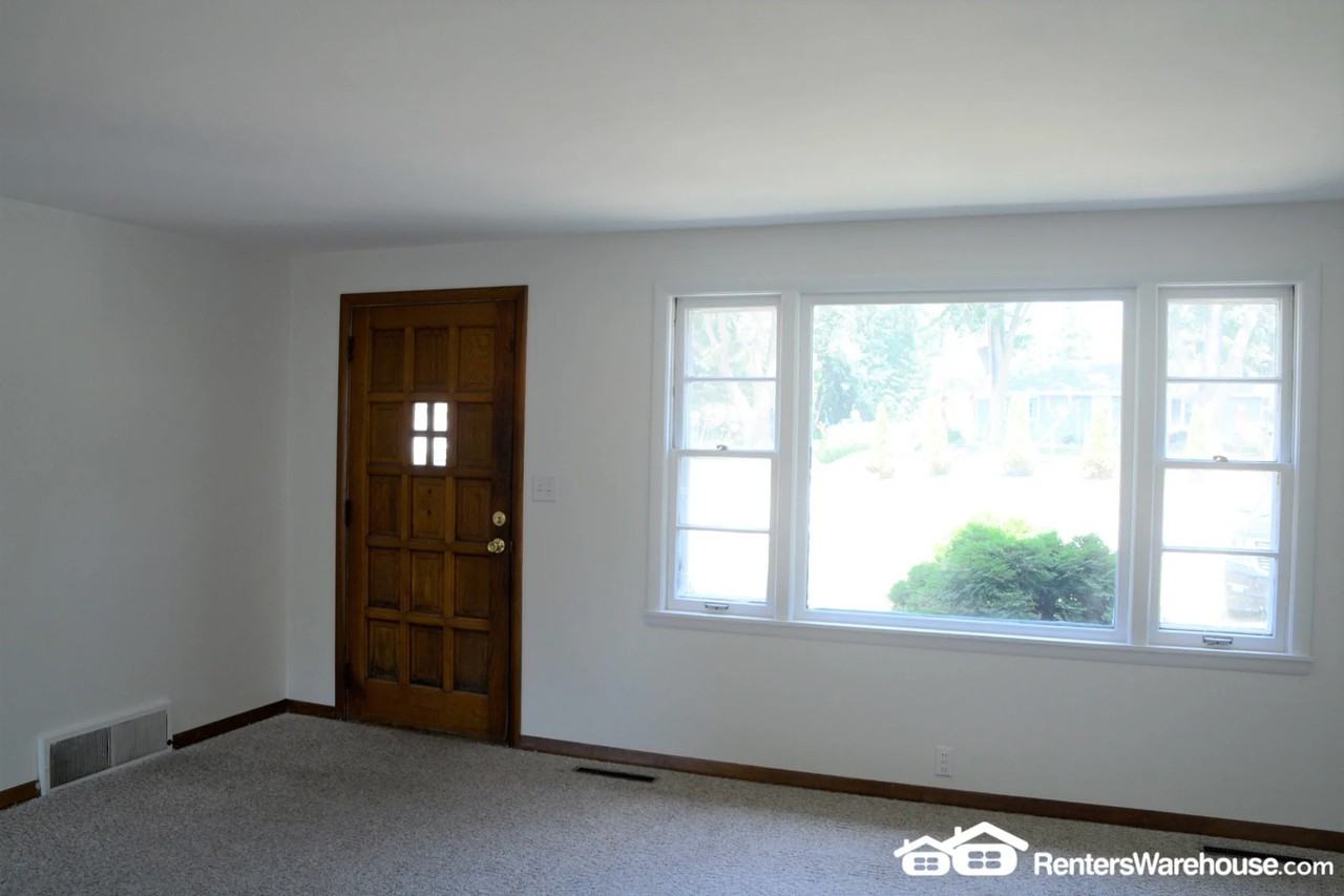 7851 County Road 6 - Photo 3 of 14