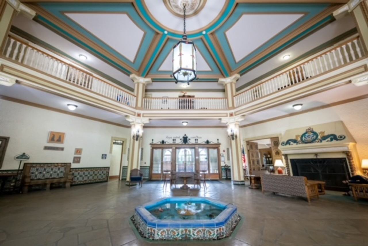 Alcazar Apartments - Photo 2 of 6