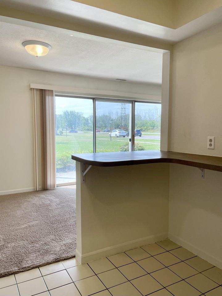 Normandie Square 2697 Baseline Road - 102 #102 - Photo 2 of 21