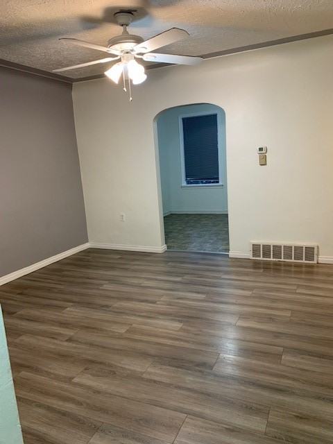 11932 70 Street Northwest - Photo 2 of 12