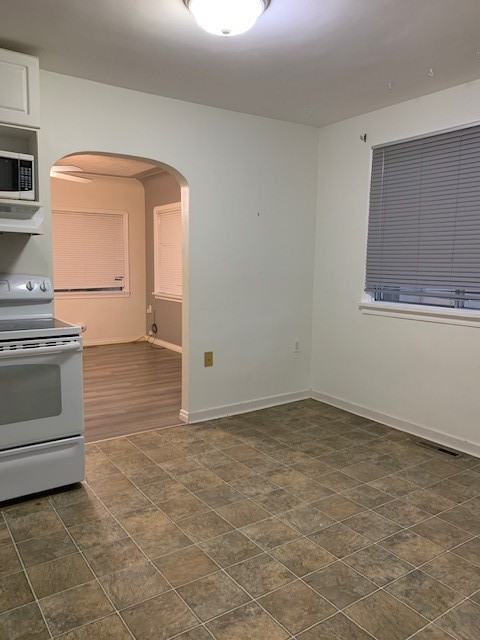 11932 70 Street Northwest - Photo 4 of 12