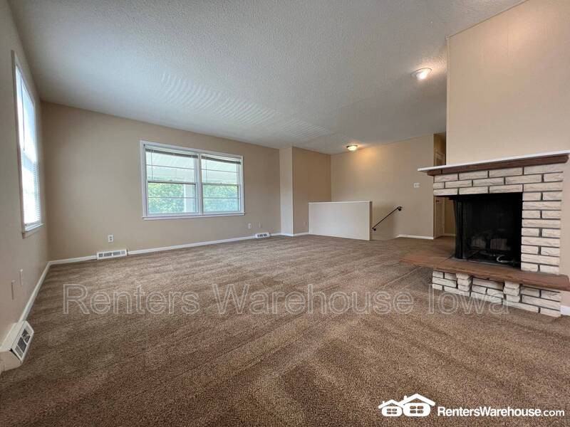 2501 Rocklyn Dr - Photo 2 of 17