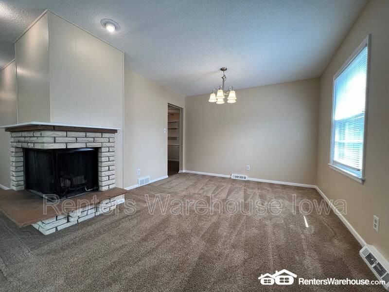 2501 Rocklyn Dr - Photo 5 of 17