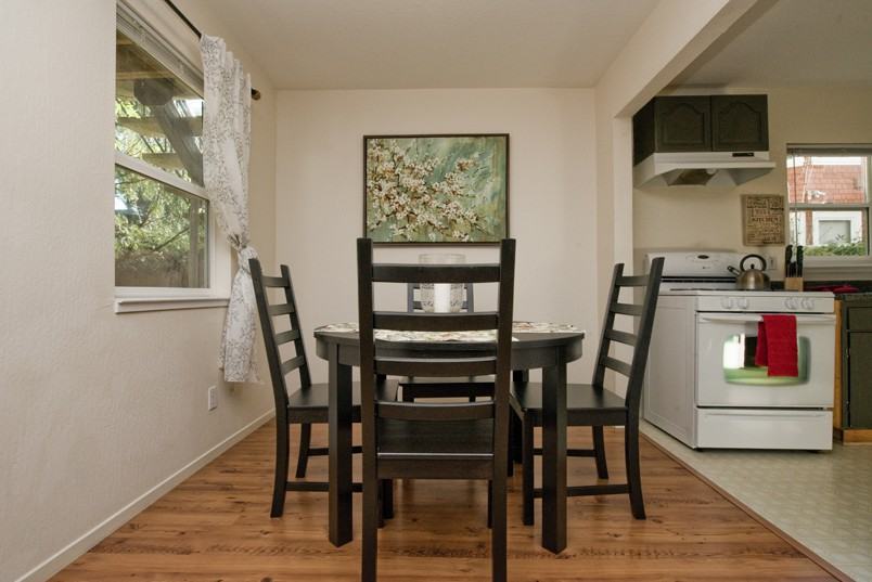 5740 Maccall - Photo 4 of 11