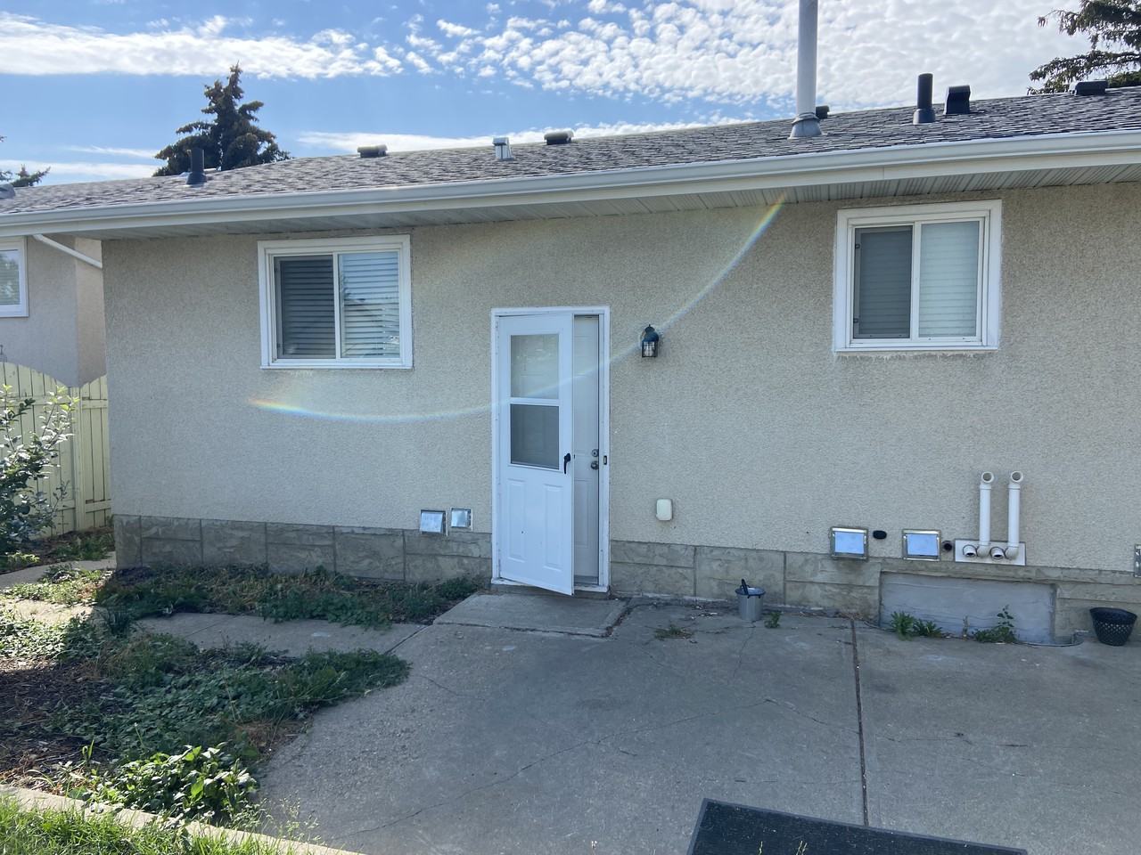 15019 88a St Nw - Photo 2 of 12