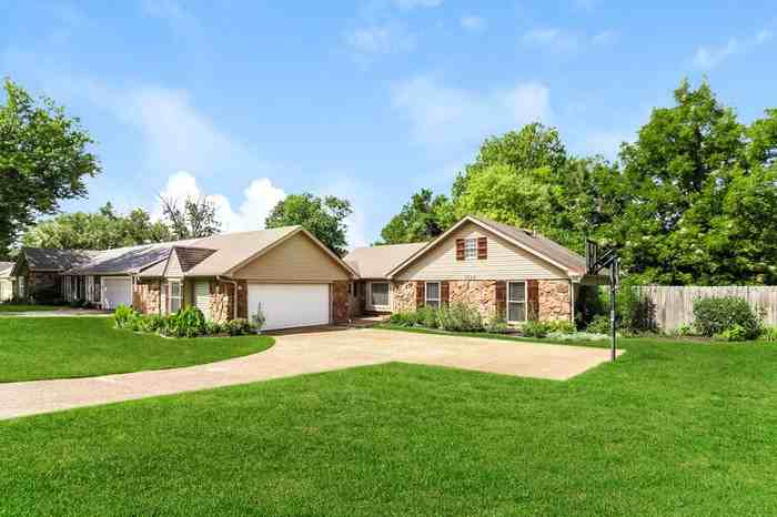 3549 Evening Light Dr - Photo 2 of 15