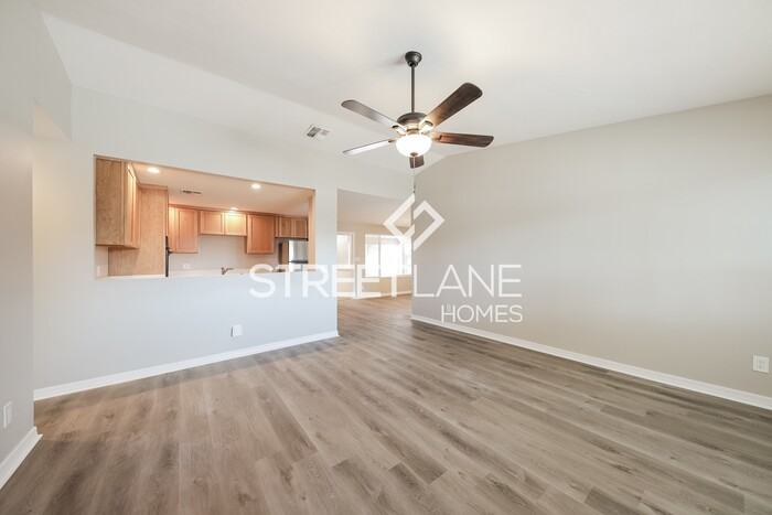 7374 W Comet Ave - Photo 3 of 14