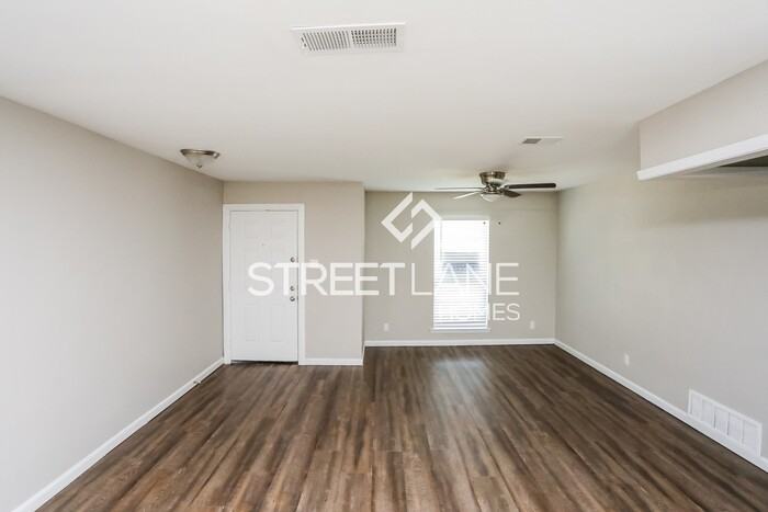 110 Meadowbrook Dr - Photo 2 of 15