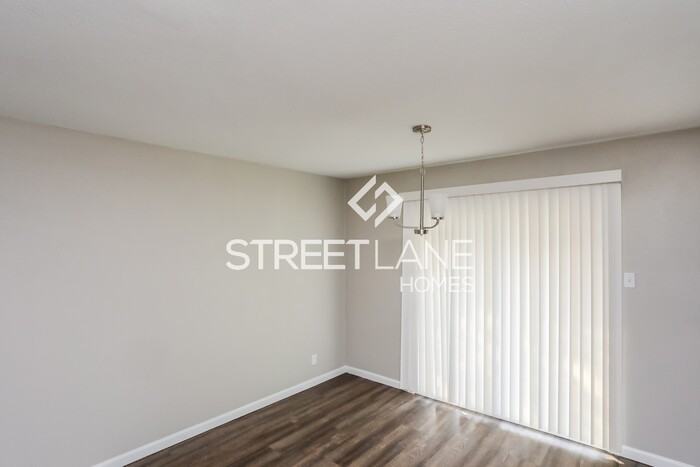 110 Meadowbrook Dr - Photo 3 of 15