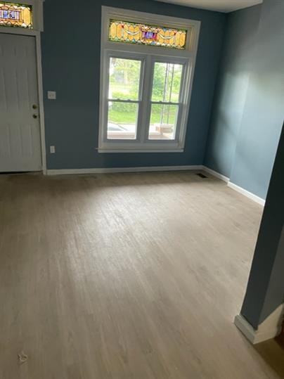 1510 Moreland Ave - Photo 3 of 6