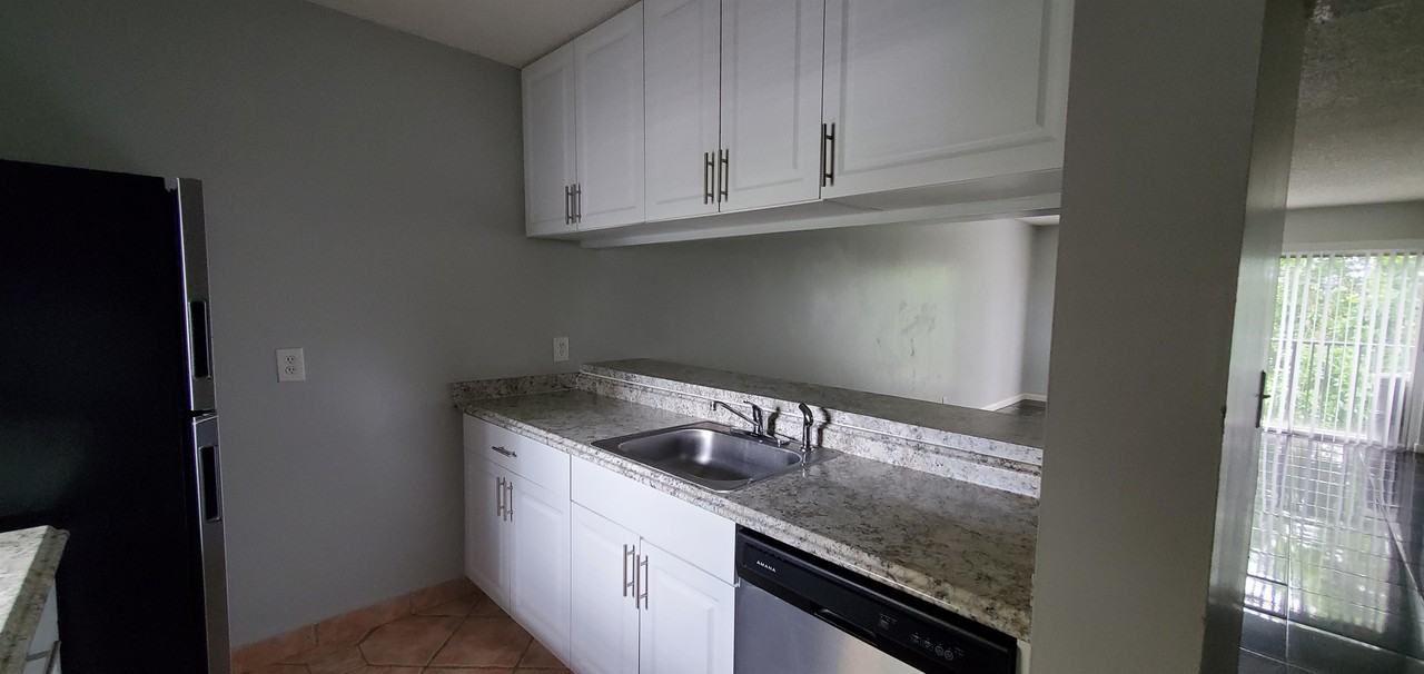 8540 North Sherman CircleUnit 504 #1 - Photo 6 of 8