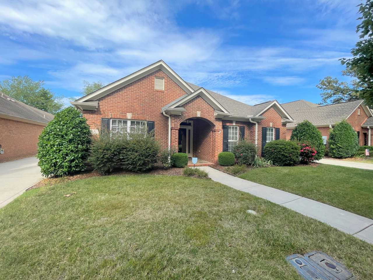 28 Belmont Pl #1 - Photo 2 of 36