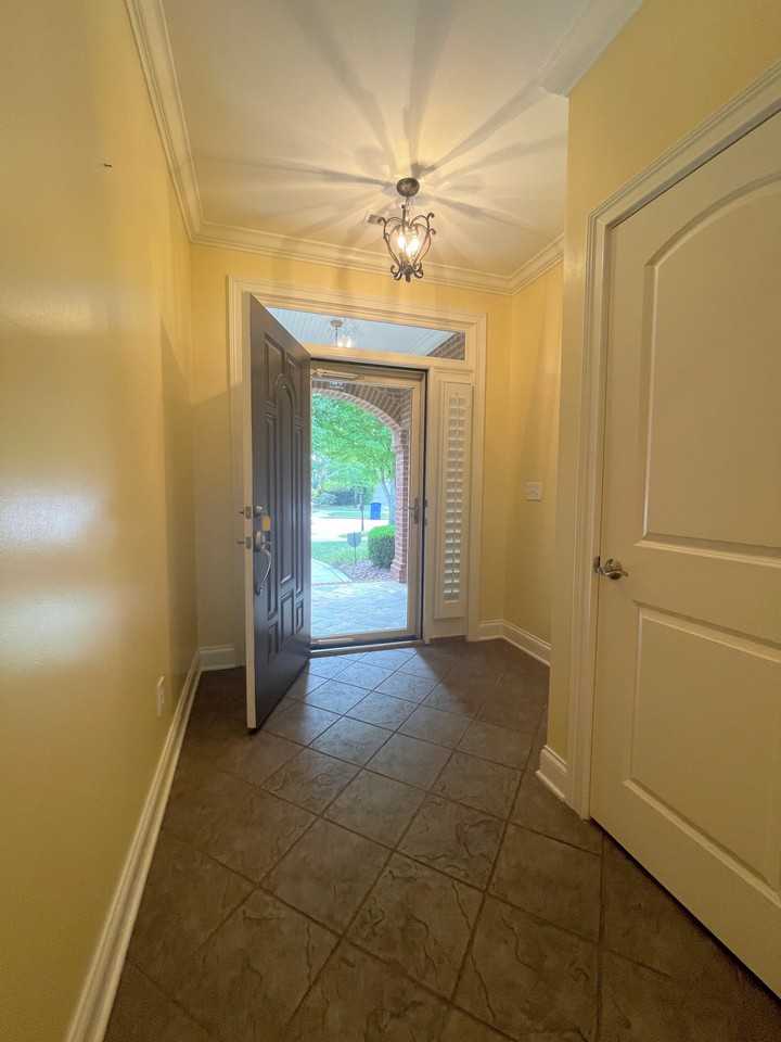 28 Belmont Pl #1 - Photo 7 of 36