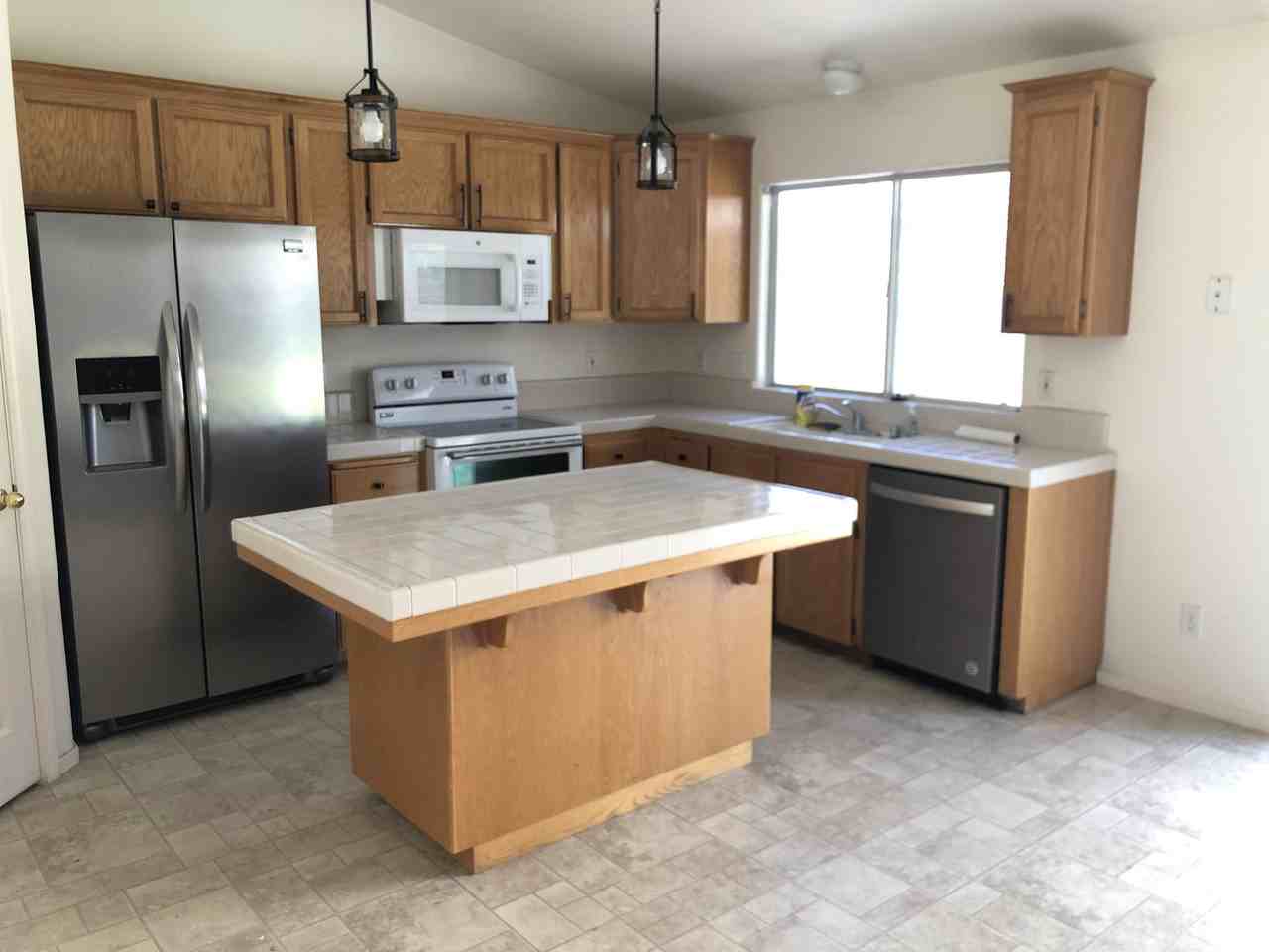 2975 Pine St #1 - Photo 2 of 7