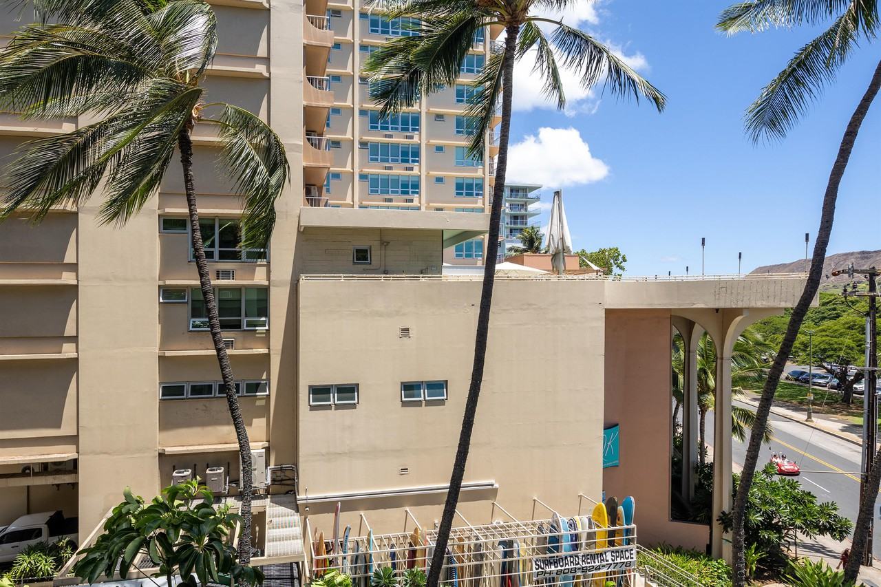 134 Kapahulu Ave #1 - Photo 7 of 14