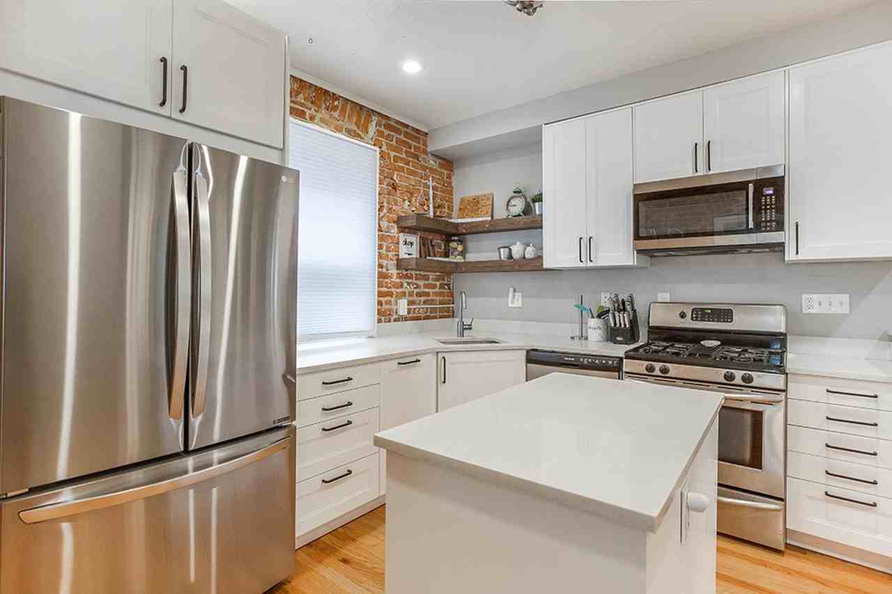 Dutch Colonial Capitol Hill home by downtown parks & eateries - Photo 6 of 21