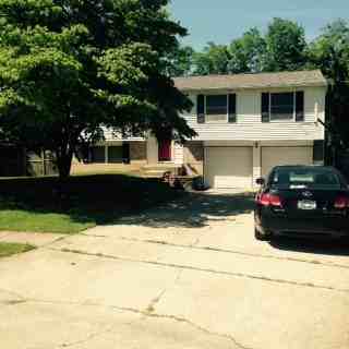 4412 Sussex Ct - Photo 2 of 23