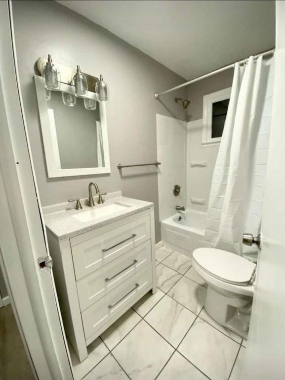 120 Daniels Dr - Photo 5 of 14