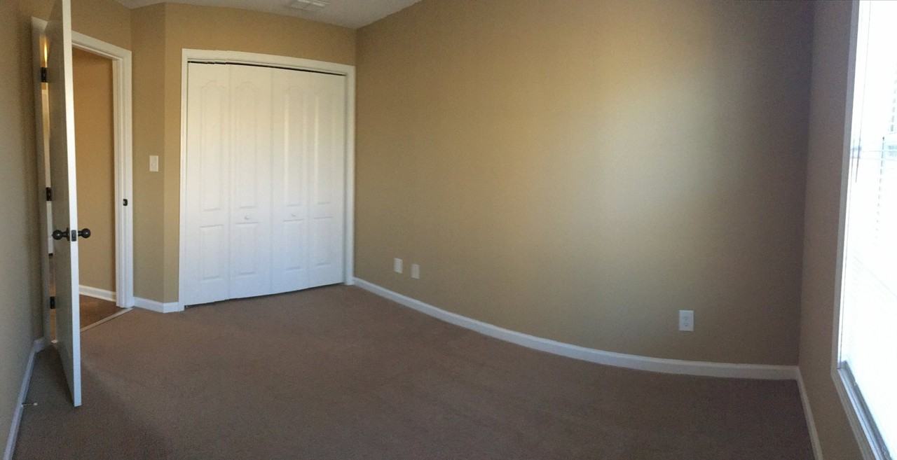 1723 Thistlewood Dr Apt C - Photo 5 of 34