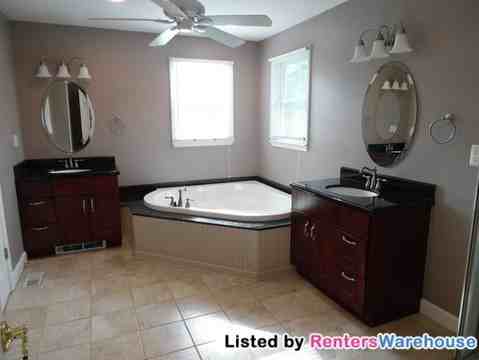 404 Homewood Rd - Photo 3 of 15