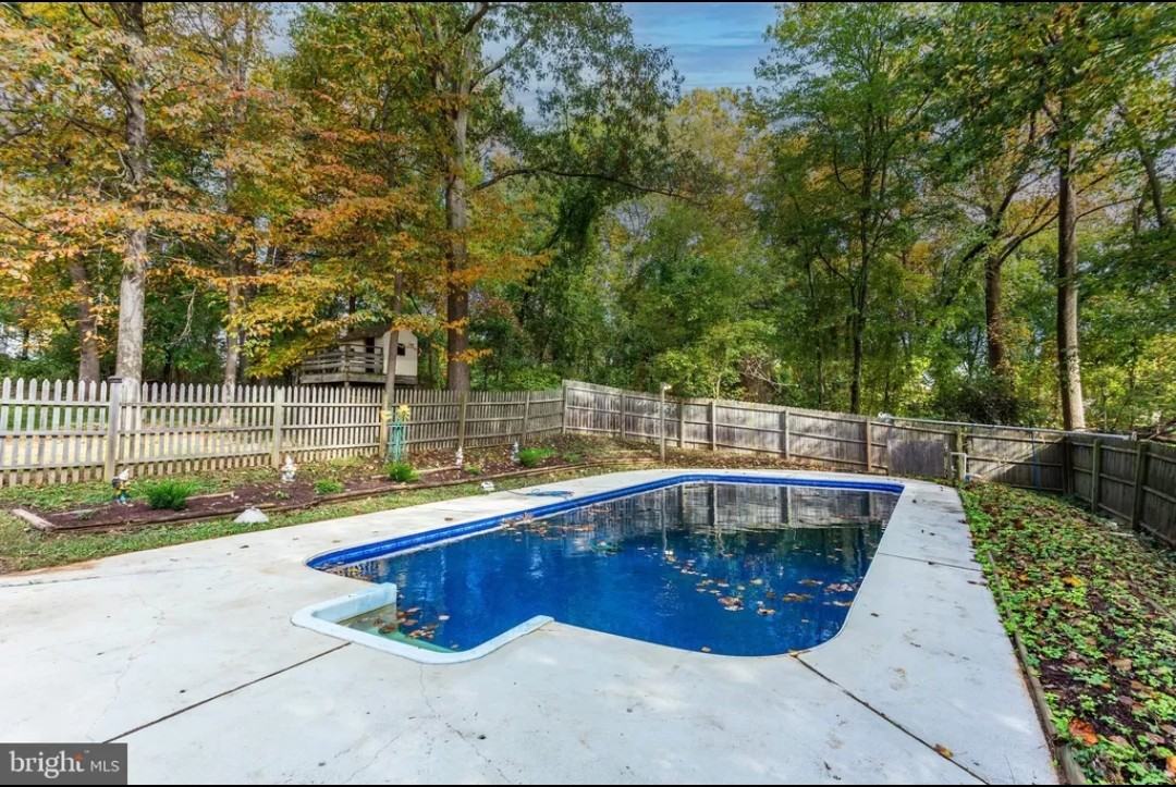 13701 Ivywood Ln - Photo 2 of 16