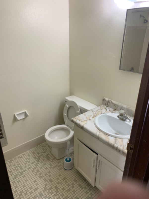 454 W Dayton St - Photo 7 of 9