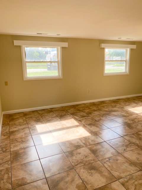 121 N Davenport St #B - Photo 3 of 13