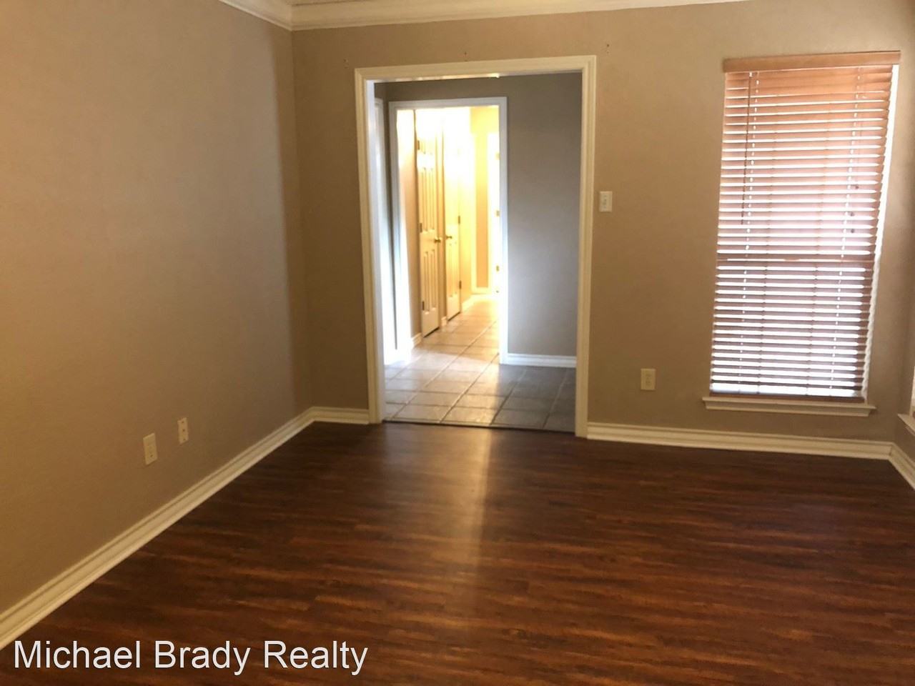 2128 Steeplewood Dr - Photo 3 of 11