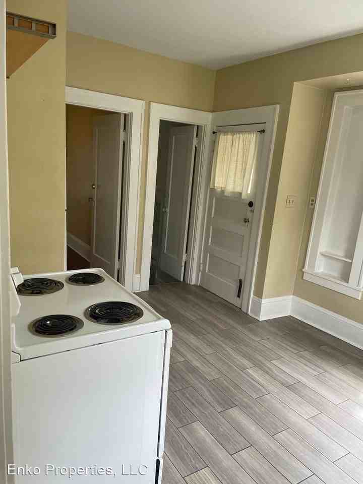 7206 N Saint Louis Ave - Photo 3 of 11