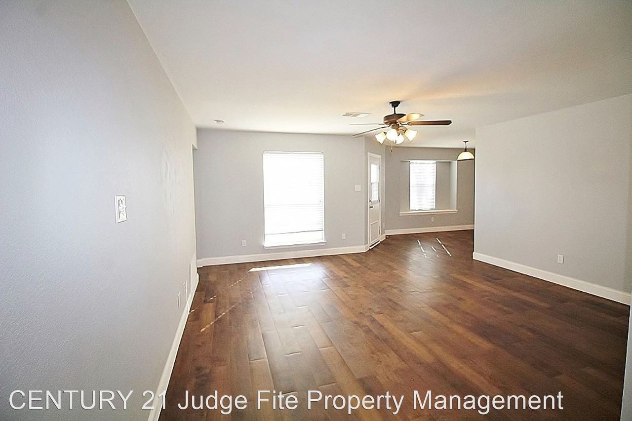 424 Penny Ln - Photo 3 of 11